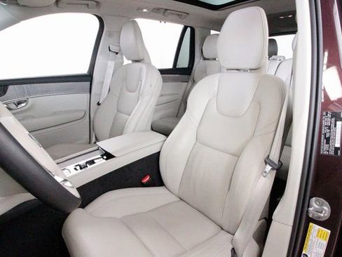 Used 2025 Volvo XC90 B6 Ultra w/ Protection Package image 22