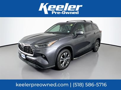 Used 2021 Toyota Highlander XLE