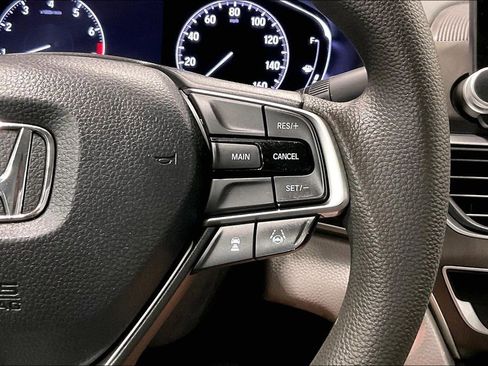 Used 2020 Honda Accord LX image 11