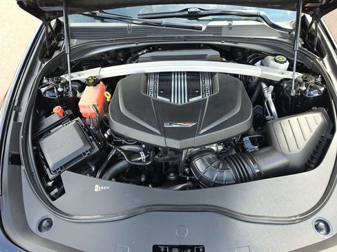 Used 2017 Cadillac CTS V w/ Luxury Package RWD image 21