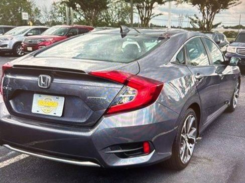 Used 2020 Honda Civic Touring image 3