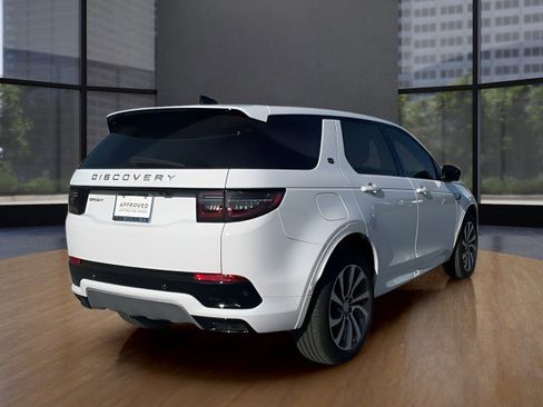 Used 2025 Land Rover Discovery Sport S image 8
