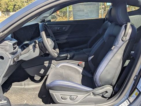 New 2025 Ford Mustang Dark Horse image 22