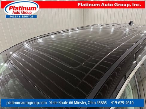 Used 2023 Chrysler Pacifica Limited FWD image 61