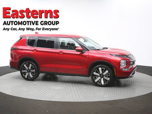 Used 2025 Mitsubishi Outlander SE FWD image 46