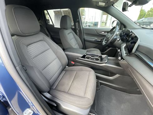 Certified 2025 Chevrolet Equinox LT w/ Safety and Technology Package FWD image 28
