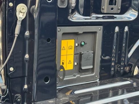 New 2025 Ford F150 Lightning Lariat image 18