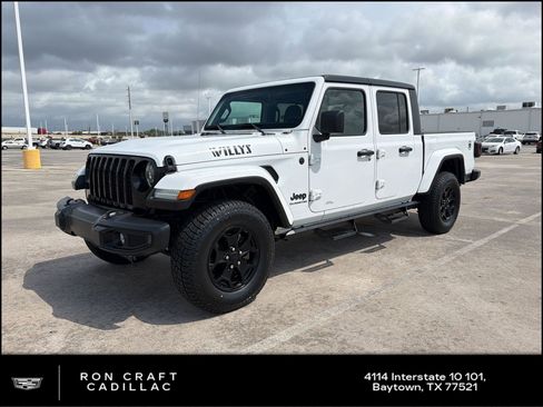 Used 2022 Jeep Gladiator Willys image 1