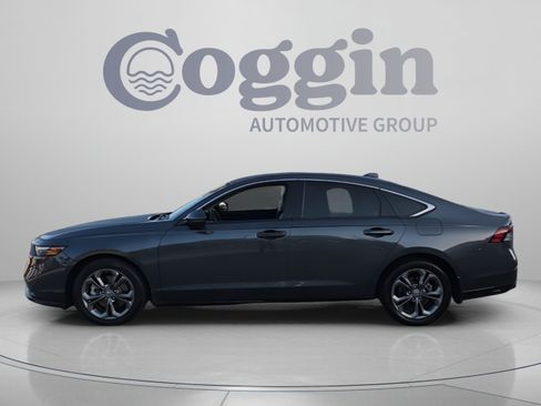 Used 2025 Honda Accord EX-L image 2