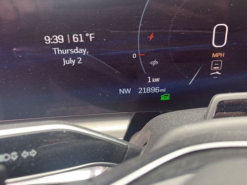 Used 2024 Cadillac Lyriq Luxury RWD image 7