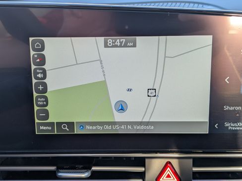 New 2025 Hyundai Elantra Limited FWD image 18