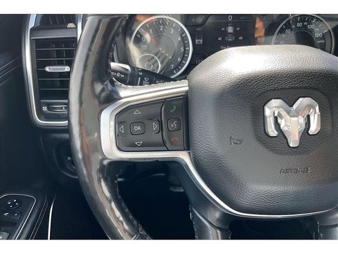 Used 2019 RAM 1500 Laramie AWD/4WD image 20