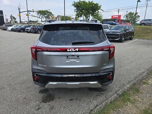 Certified 2026 Kia Seltos EX w/ EX Sunroof Package AWD/4WD image 4