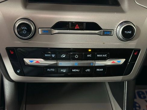 Used 2023 Ford Explorer XLT w/ Equipment Group 202A image 19