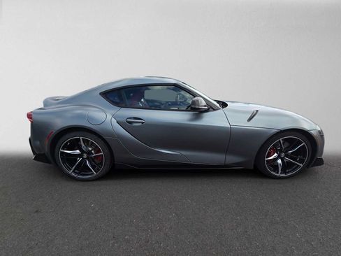 Used 2022 Toyota Supra RWD image 2