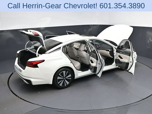 Used 2021 Nissan Altima 2.5 SL FWD image 49
