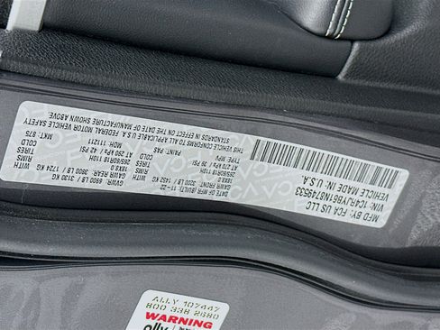 Used 2022 Jeep Grand Cherokee Limited 4xe image 12