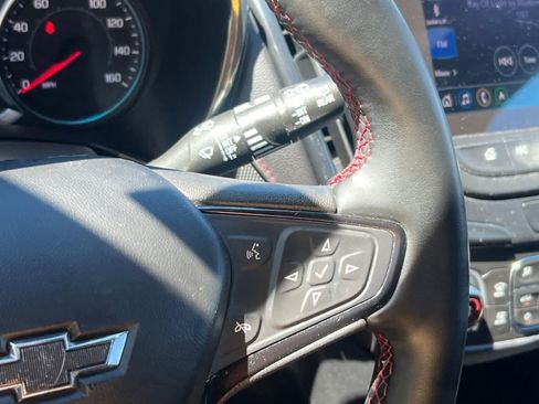 Used 2023 Chevrolet Equinox RS AWD/4WD image 18