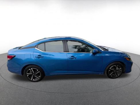 Used 2025 Nissan Sentra SV FWD image 16