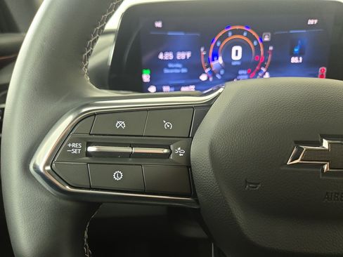 Certified 2025 Chevrolet Traverse Z71 image 16