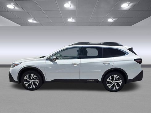 Used 2020 Subaru Outback Touring XT AWD/4WD image 10
