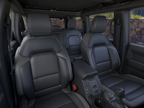 New 2025 Ford Bronco Outer Banks image 10