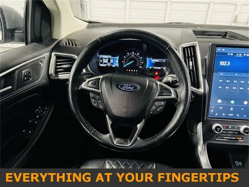 Used 2023 Ford Edge Titanium image 5