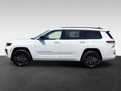 New 2026 Jeep Grand Cherokee L Limited image 7