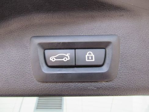 Used 2020 BMW X5 xDrive40i w/ Convenience Package image 30