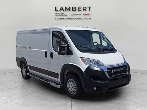 Used 2025 RAM ProMaster 2500 w/ U-Haul Equipment Group FWD image 7