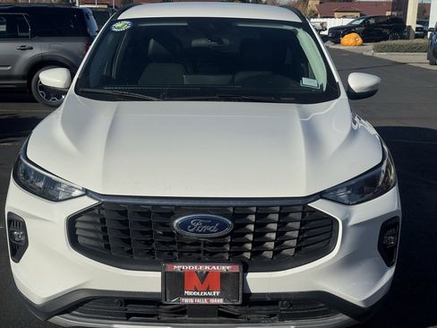 Used 2024 Ford Escape SE image 29