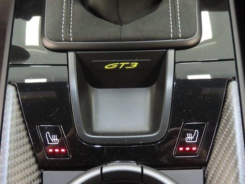 Certified 2026 Porsche 911 GT3 RWD image 28