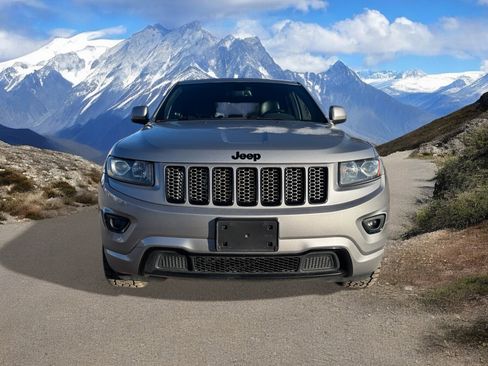 Used 2015 Jeep Grand Cherokee Altitude image 8