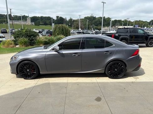Used 2018 Lexus IS 300 AWD w/ Comfort Package image 4