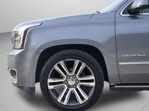 Used 2019 GMC Yukon Denali w/ Denali Ultimate Package AWD/4WD image 31