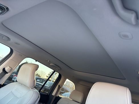 Used 2022 Jeep Grand Cherokee Summit w/ Adv Protech Group IV image 7