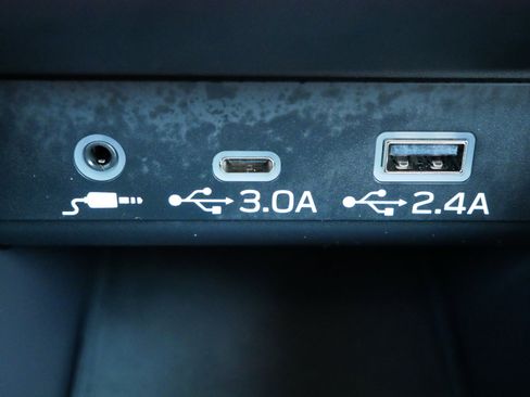 Certified 2025 Subaru Outback Premium image 29