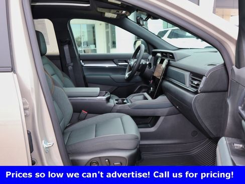 New 2026 GMC Terrain AT4 w/ Convenience Package III image 32