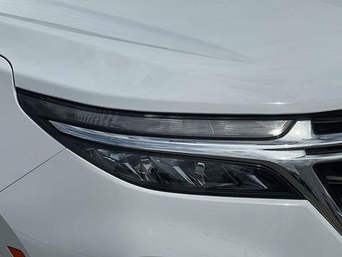 Certified 2024 Chevrolet Equinox LS FWD image 8