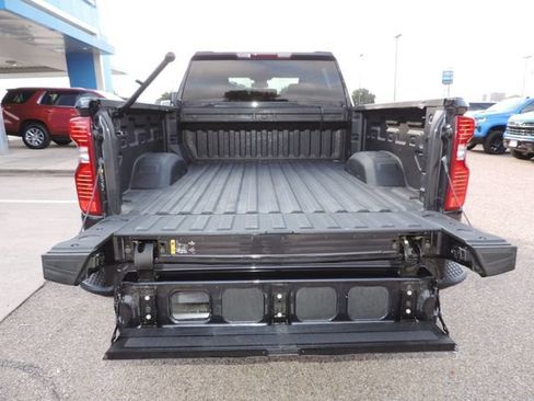 Used 2024 Chevrolet Silverado 2500 Custom w/ Custom Value Package AWD/4WD image 24