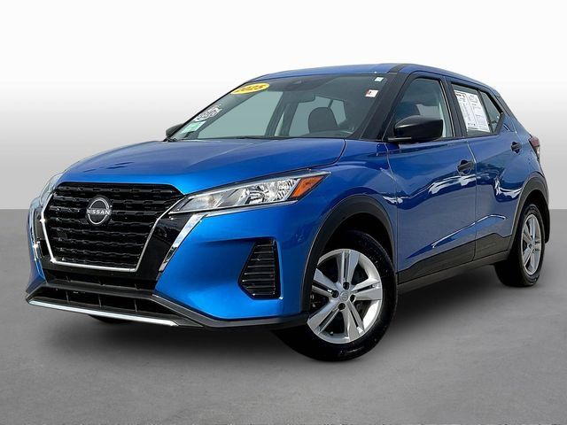 Certified 2025 Nissan Kicks Play S FWD image 3