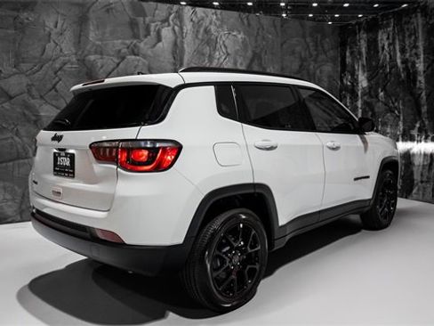 New 2026 Jeep Compass Latitude image 20