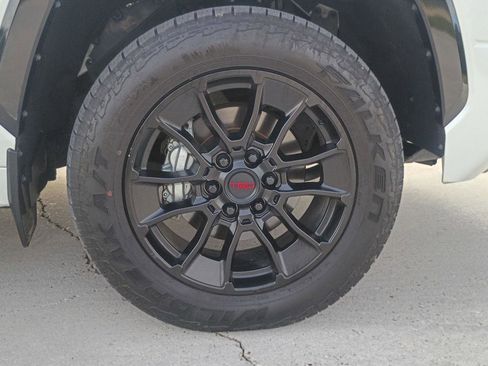 Used 2025 Toyota Tundra Platinum w/ TRD Off-Road Package image 19