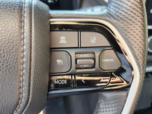 Used 2024 Toyota Sequoia Platinum image 30