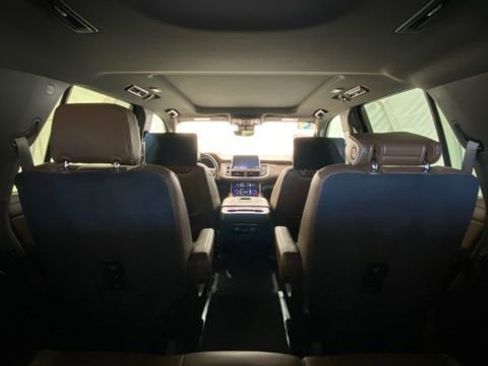Used 2024 Chevrolet Tahoe High Country image 26