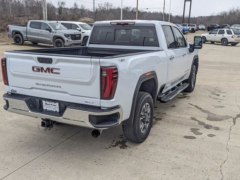 New 2026 GMC Sierra 2500 SLT w/ SLT Premium Package image 7