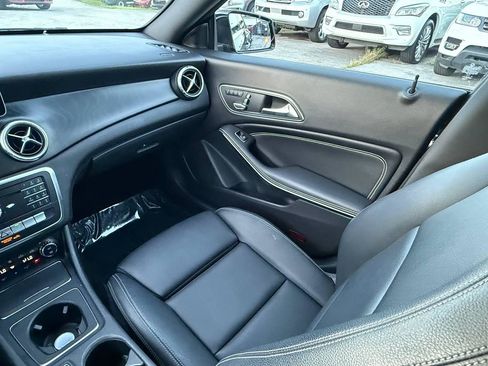 Used 2019 Mercedes-Benz CLA 250 image 41