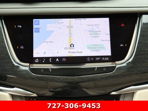 Used 2023 Cadillac XT6 Premium Luxury FWD image 3