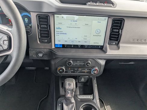 New 2026 Ford Bronco 4-Door AWD/4WD image 13