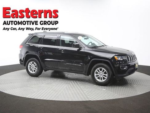 Used 2018 Jeep Grand Cherokee Laredo RWD image 48